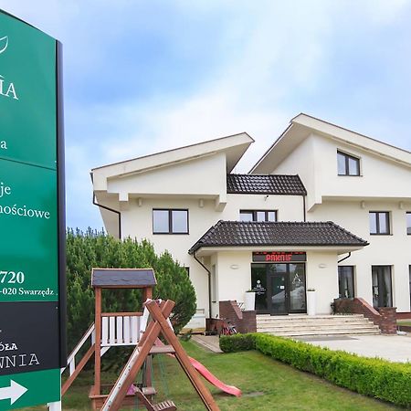 Astoria Bed & Breakfast Swarzędz Buitenkant foto